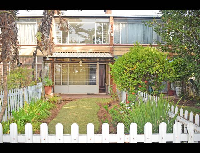 2 BEDROOM APARTMENT FOR SALE IN SAVOY ESTATE